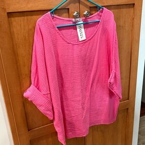 Moda Fuchsia Textured gauze oversized top
